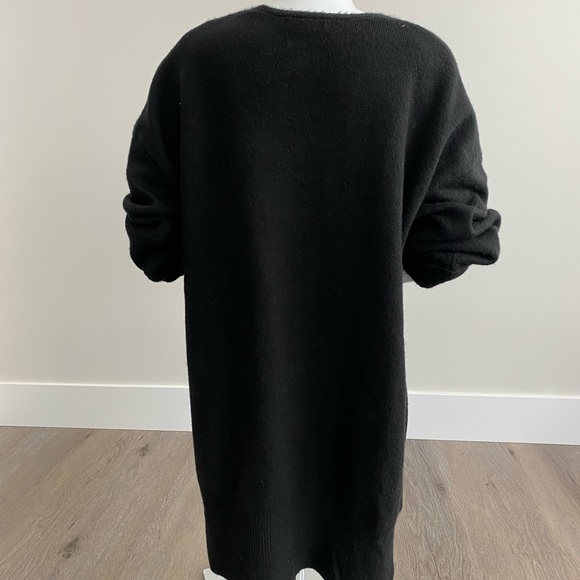 Forever 21 Black Cardigan - Picture 2 of 6